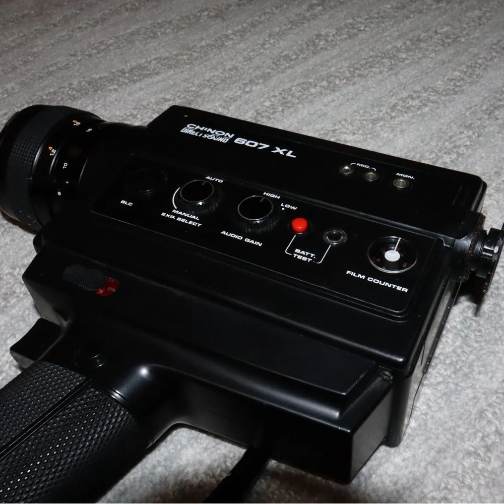 607 XL Black Video Camera